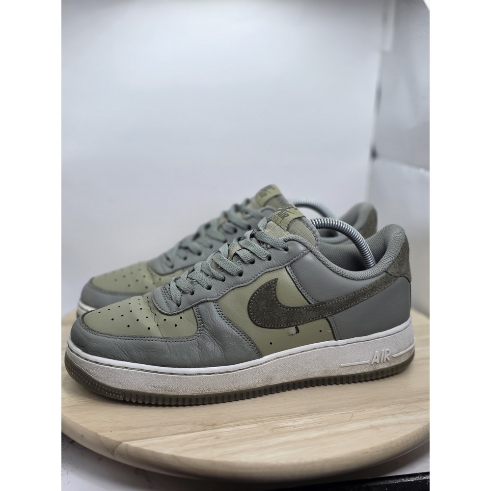 Mens Size 9 - Nike Air Force 1 '07 LV8 Dark Stucco Medium Olive‎